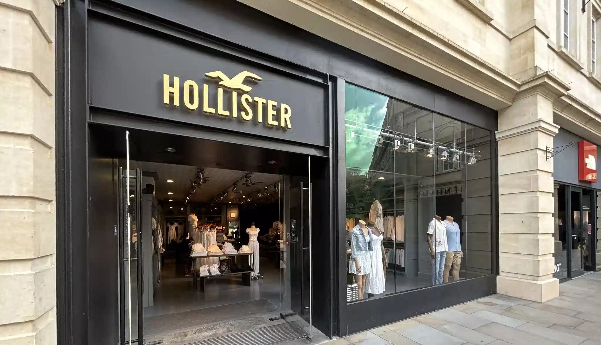 Banner 1 - Hollister Mağaza T&uuml;rkiye