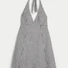 Arkası Açık Halter Mini Elbise Arkası Açık Halter Mini Elbise