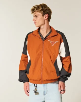 Austin’deki Texas Üniversitesi Longhorns Grafik Rüzgarlık Ceket