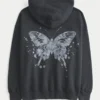 Büyük Boy Kelebek Desenli Kapüşonlu Sweatshirt Büyük Boy Kelebek Desenli Kapüşonlu Sweatshirt