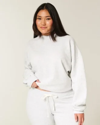 Büyük Boy Mock-Neck Sweatshirt