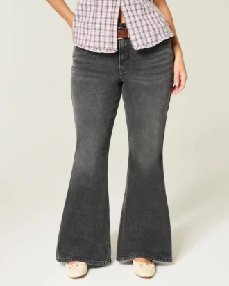 Curvy Yüksek Bel Yıkanmış Siyah Flare Jean