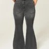 Curvy Yüksek Bel Yıkanmış Siyah Flare Jean Curvy Yüksek Bel Yıkanmış Siyah Flare Jean