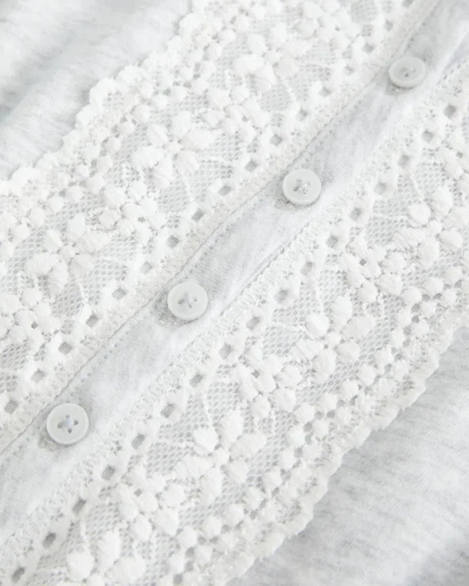 Dantel Detaylı Peplum Üst