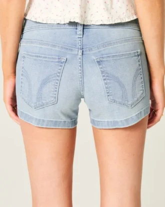 Düşük Bel Açık Renk Yıkanmış Denim Kısa Şort