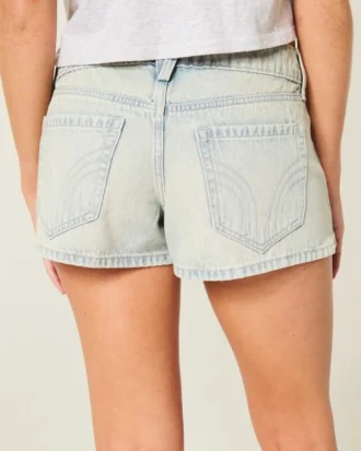 Düşük Bel Açık Renk Yıkanmış Denim Mini Şort