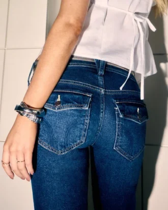 Düşük Bel Koyu Yıkama Bootcut Kot Pantolon