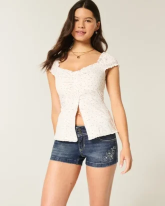 Düşük Bel Koyu Yıkama Nakışlı Denim Şort