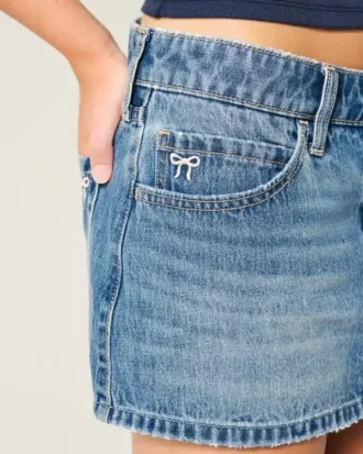 Düşük Bel Nakışlı Fiyonklu Denim Mini Etek