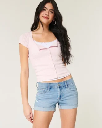 Düşük Bel Yırtık Açık Yıkama Denim Kısa Şort