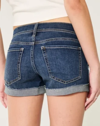 Düşük Bel Yırtık Koyu Yıkama Denim Kısa Şort