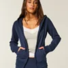 Fermuarlı Kapüşonlu Sweatshirt Fermuarlı Kapüşonlu Sweatshirt