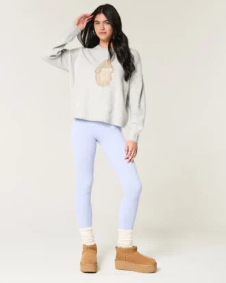 Hollister Comfy Cloud Bunny Grafikli Kazak