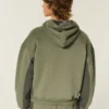 Hollister x Crocs Sherpa Astarlı Fermuarlı Kapüşonlu Sweatshirt Hollister x Crocs Sherpa Astarlı Fermuarlı Kapüşonlu Sweatshirt