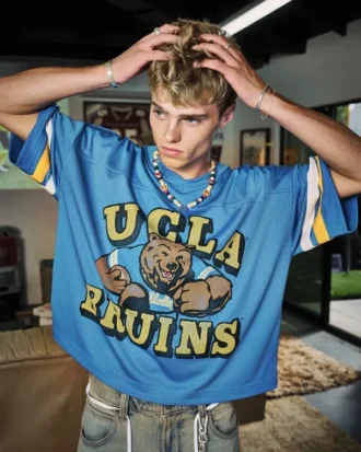 Kaliforniya Üniversitesi, Los Angeles, Bruins Grafik Futbol Forması