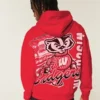 Kutu kesim Wisconsin Üniversitesi Badgers Grafik Kapüşonlu Sweatshirt Kutu kesim Wisconsin Üniversitesi Badgers Grafik Kapüşonlu Sweatshirt
