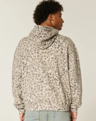 Leopar Desenli Bol Kesim Kapüşonlu Sweatshirt Leopar Desenli Bol Kesim Kapüşonlu Sweatshirt