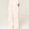 Logo Grafik Pembe Kamuflaj Geniş Paça Eşofman Altı Logo Grafik Pembe Kamuflaj Geniş Paça Eşofman Altı