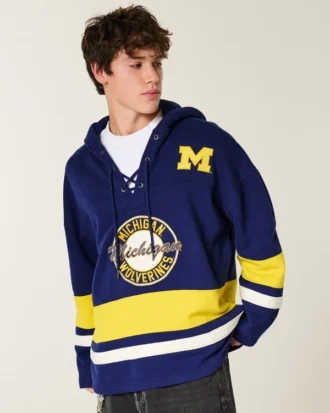 Michigan Üniversitesi Wolverines Grafik Hokey Forması Kapüşonlu Sweatshirt