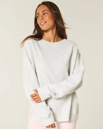 Oversized Class of ’26 Back Bow Sweatshirt Oversized Class of ’26 Back Bow Sweatshirt