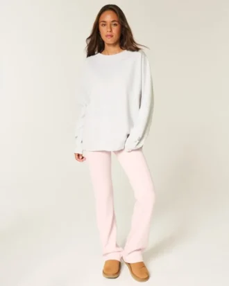 Oversized Class of ’26 Back Bow Sweatshirt Oversized Class of ’26 Back Bow Sweatshirt