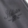 Parlak Logo Desenli Geniş Paça Eşofman Altı Parlak Logo Desenli Geniş Paça Eşofman Altı