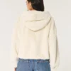 Rahat Suni Kürk Fermuarlı Kapüşonlu Sweatshirt Rahat Suni Kürk Fermuarlı Kapüşonlu Sweatshirt