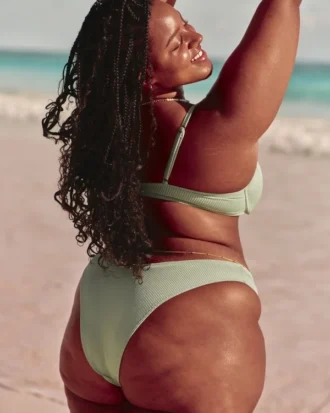 Ribana Yüksek Bacak Cheekiest Bikini Altı