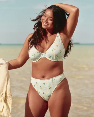 Ribana Yüksek Bacak Cheekiest Bikini Altı