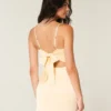 Saten Sırt Fiyonklu Bodycon Elbise