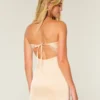 Saten Straplez Fiyonklu Bodycon Elbise