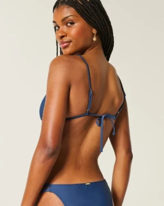 Süslemeli Üçgen Bikini Üstü