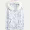 Suni Kürk Süslü Fermuarlı Kamuflaj Kapüşonlu Sweatshirt Suni Kürk Süslü Fermuarlı Kamuflaj Kapüşonlu Sweatshirt