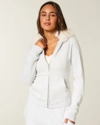 Suni Kürk Süslü Fermuarlı Kapüşonlu Sweatshirt Suni Kürk Süslü Fermuarlı Kapüşonlu Sweatshirt