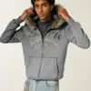 Suni Kürk Süslü Fermuarlı Logo Grafik Kapüşonlu Sweatshirt Suni Kürk Süslü Fermuarlı Logo Grafik Kapüşonlu Sweatshirt
