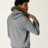 Suni Kürk Süslü Fermuarlı Logo Grafik Kapüşonlu Sweatshirt Suni Kürk Süslü Fermuarlı Logo Grafik Kapüşonlu Sweatshirt