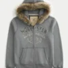 Suni Kürk Süslü Fermuarlı Logo Grafik Kapüşonlu Sweatshirt Suni Kürk Süslü Fermuarlı Logo Grafik Kapüşonlu Sweatshirt