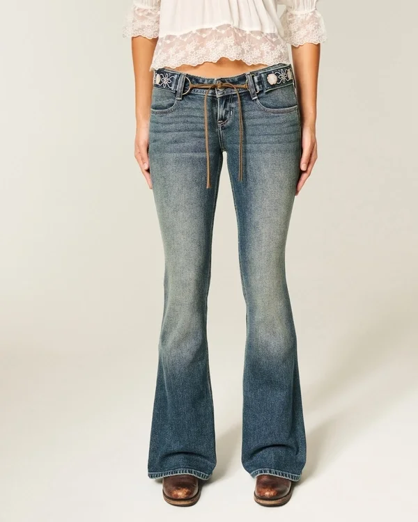 Ultra Düşük Bel Nakışlı Kemer Orta Yıkama Flare Jeans Ultra Düşük Bel Nakışlı Kemer Orta Yıkama Flare Jeans