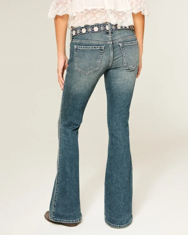 Ultra Düşük Bel Nakışlı Kemer Orta Yıkama Flare Jeans Ultra Düşük Bel Nakışlı Kemer Orta Yıkama Flare Jeans