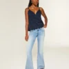 Ultra Düşük Bel, Yıpranmış, Açık Renkli, Payetli Flare Jeans Ultra Düşük Bel, Yıpranmış, Açık Renkli, Payetli Flare Jeans