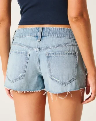 Ultra Düşük Bel Yırtık Orta Yıkama Mini Denim Şort