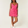 V Yaka Fırfırlı Katmanlı Babydoll Mini Elbise