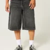 Yıkanmış Siyah Denim Yarım Pantolon Yıkanmış Siyah Denim Yarım Pantolon
