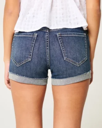 Yüksek Bel Yırtık Koyu Yıkama Denim Şort